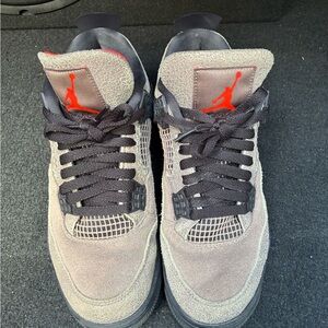 Jordan Sneakers in Gray and Red